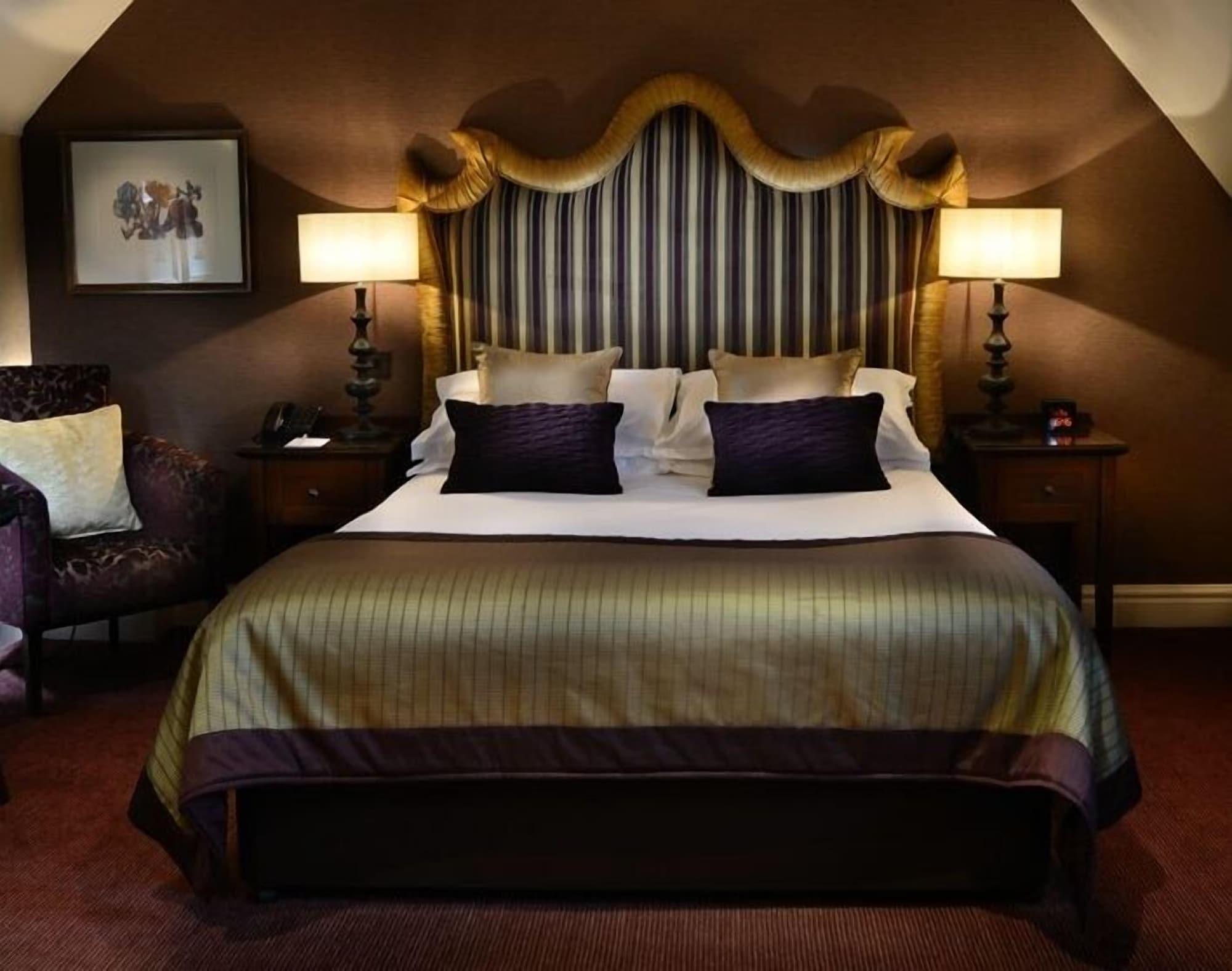 Inglewood Manor Hotel Ledsham  Buitenkant foto