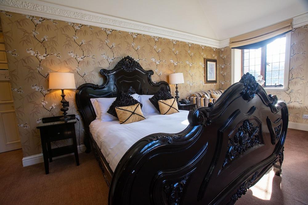 Inglewood Manor Hotel Ledsham  Buitenkant foto